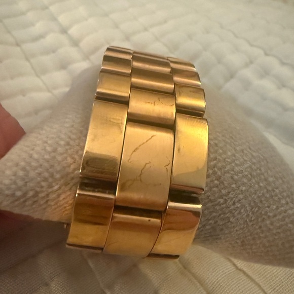 Michael Kors Watch. - Picture 4 of 5